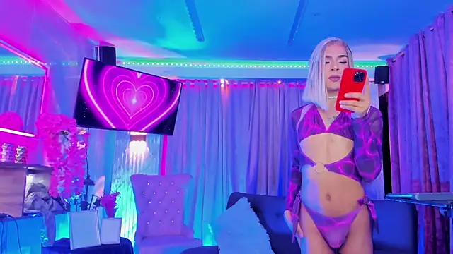 Queens_Wonders_Blonders