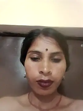 Sushmita-Love143 live cam on Stripchat