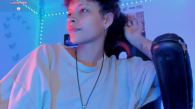 Anny_Kiitty live cam on Stripchat