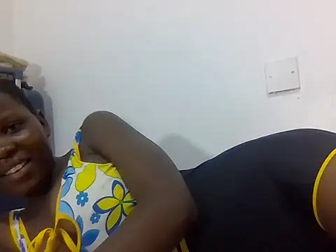 hotshygodes live cam on Stripchat