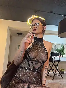 JadeVesper live cam on Stripchat