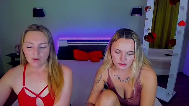 MagicEyess live cam on Stripchat