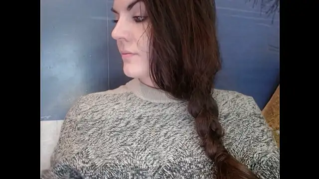 AliceTailor live cam on Stripchat