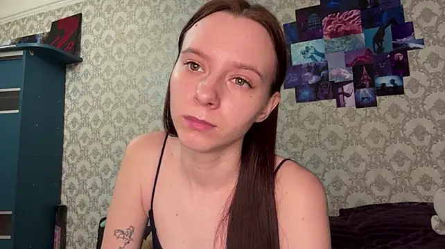 TaynaHauptly live cam on Stripchat
