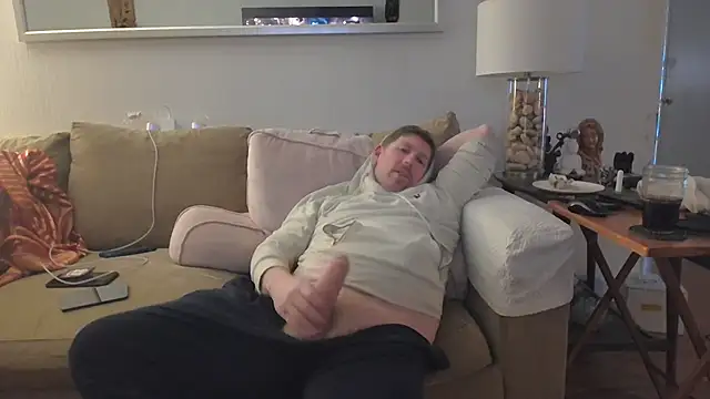 The_Man_Who_Was_Invisible live cam on Stripchat