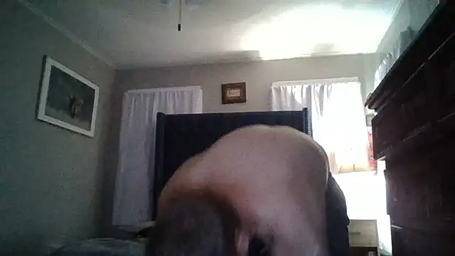 biggzee6 live cam on Stripchat