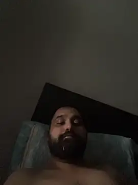 ThatBeardDude live cam on Stripchat