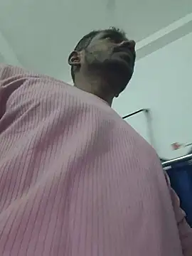 daddyishere-19 live cam on Stripchat