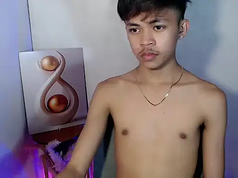 Ur_Josh06 live cam on Stripchat