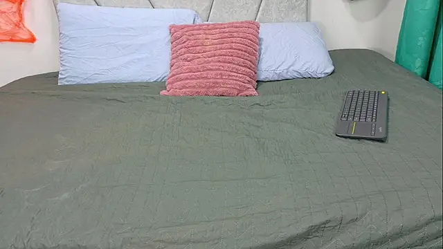 Selena_Gold11 webcam