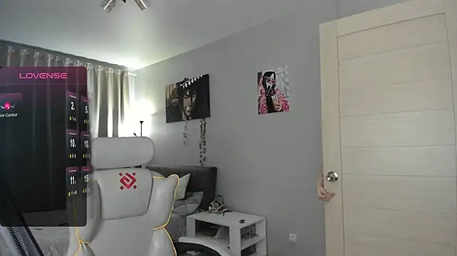 wwow_meow live cam on Stripchat