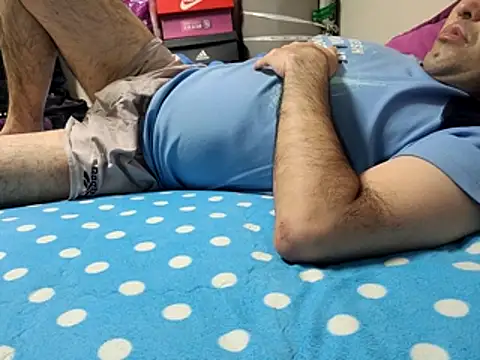 bch1045 live cam on Stripchat