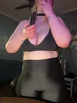 Granlady7 live cam on Stripchat
