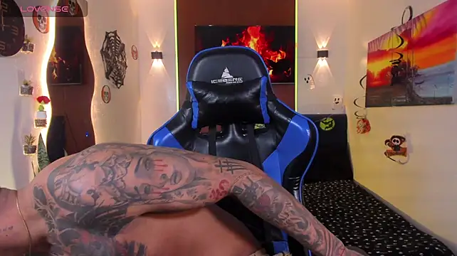 Damian_latinxxx live cam on Stripchat