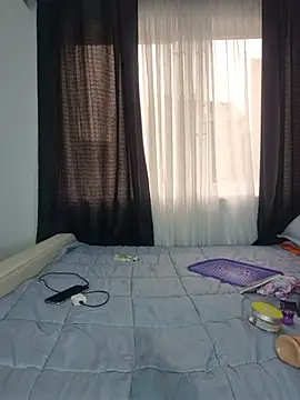 karla-bruni live cam on Stripchat