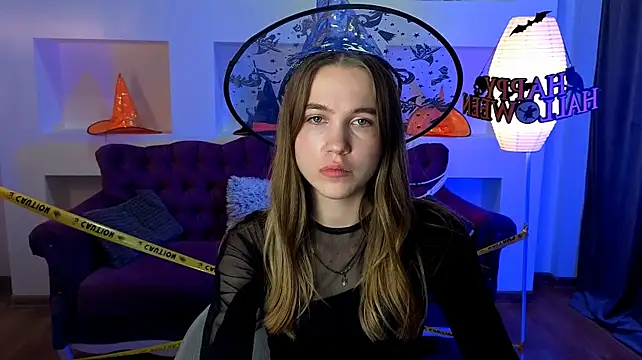 LoveXLexi live cam on Stripchat