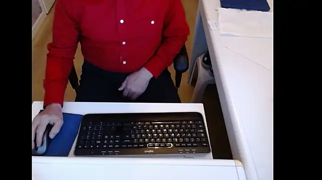 dutchpornking live cam on Stripchat