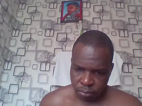 Chumba_001 live cam on Stripchat
