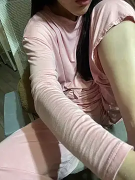 Mina048 live cam on Stripchat