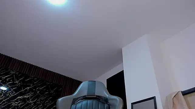 mia_18vの配信中の画面