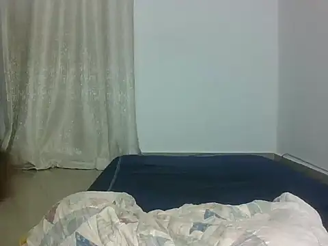 hotebbbyy live now