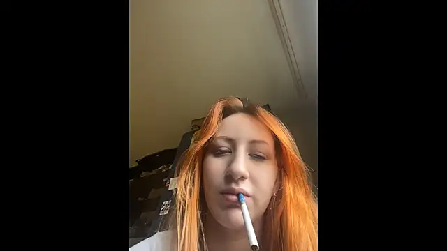 DaddysLittleSlutfox live now