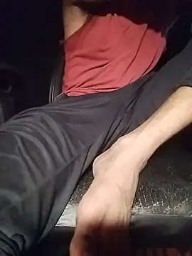HIIMSINGLEBOY live now