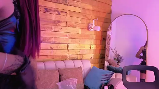 miss_scarley live now