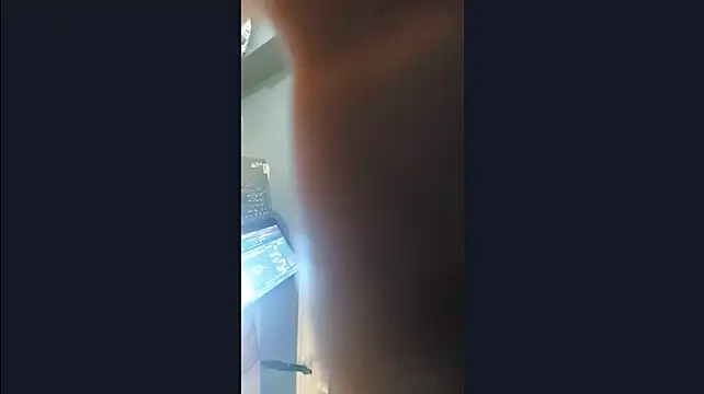 Marinett_peach live now