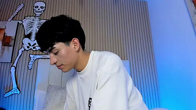 Filiph_Sterliing live now