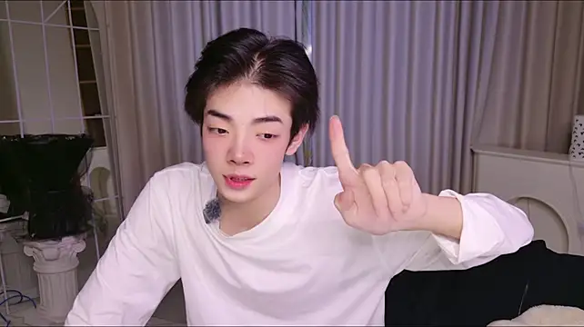 XiaoZeouba的直播畫面