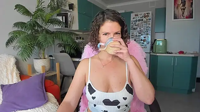 ChristinaGlory live now
