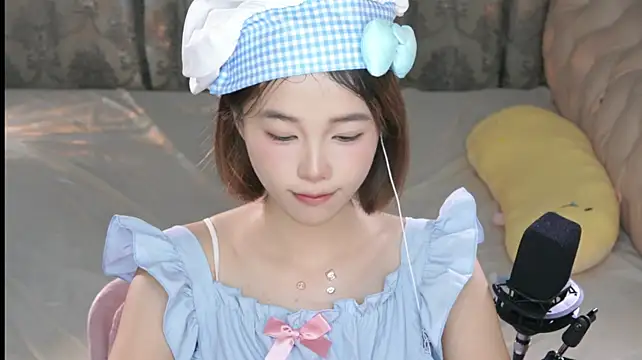 xiaolaopo的直播畫面