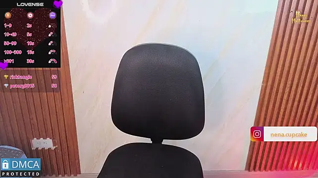 nena_cupcake_ live now