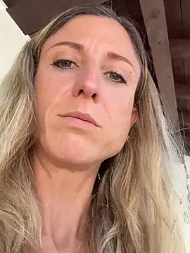 VivienneBlac in diretta in cam