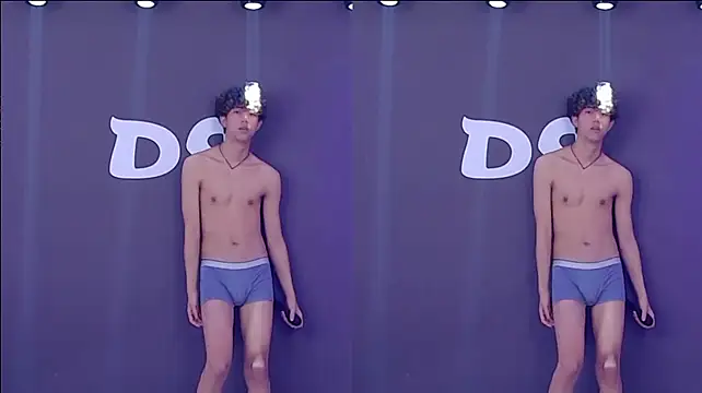 Ds-boy2 live cam on Stripchat