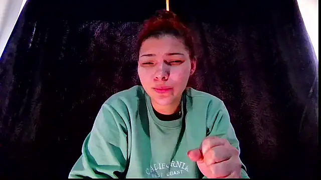 AlixDream_HL live cam on Stripchat