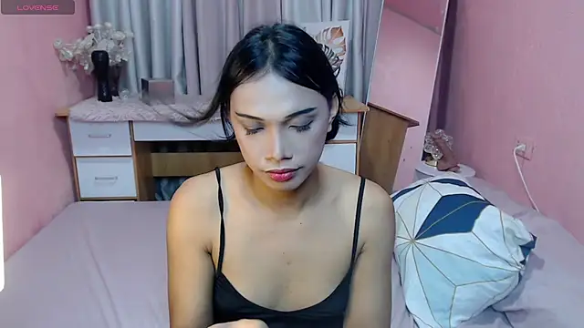 LadyVeloura live cam on Stripchat