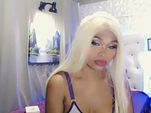Slutty_Mariaの配信中の画面