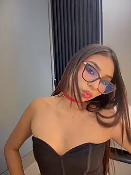 amira_cute2 live now