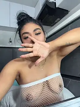 Roxana_gomezz Live Webcam on Stripchat
