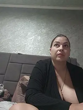Greta_Tamar live cam on Stripchat
