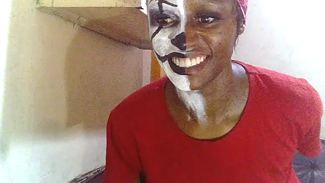 Nikistickyxx25