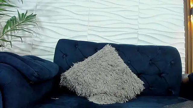 Pavo_tv live cam on Stripchat