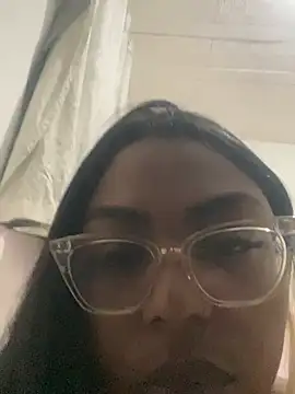 Indiahottt live cam on Stripchat