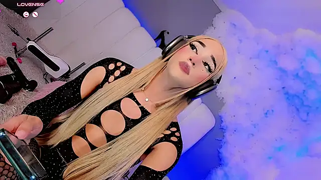 Ariia-janee webcam