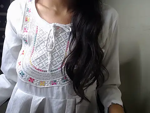 kiya_7 live cam on Stripchat