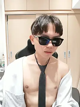 mochi8802 live cam on Stripchat