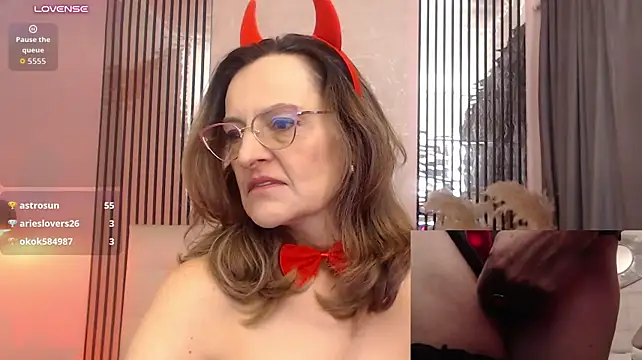 Abril_SexxX live cam on Stripchat