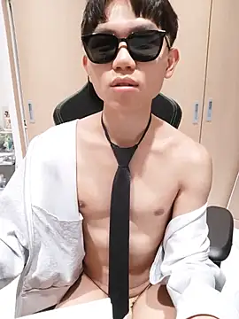 mochi8802 live cam on Stripchat